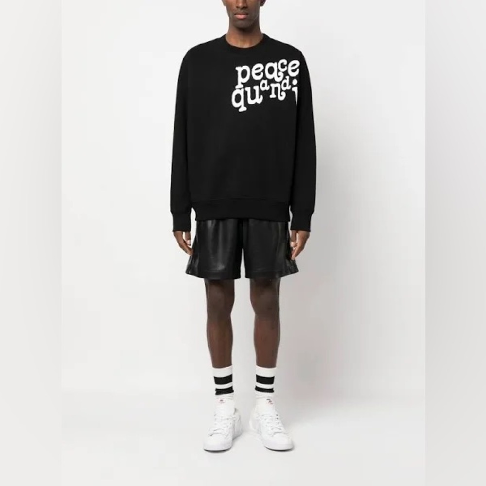 Men’s Museum Of Peace & Quiet Round-Neck Black Etched Cotton Sweatshirt.‎